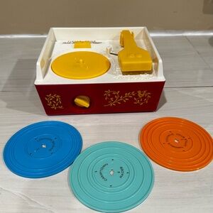 Fisher-Price Musical Toy Record Player with song Discs